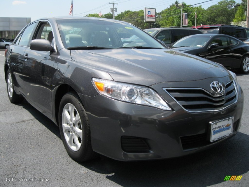 2010 Camry LE - Magnetic Gray Metallic / Ash Gray photo #5