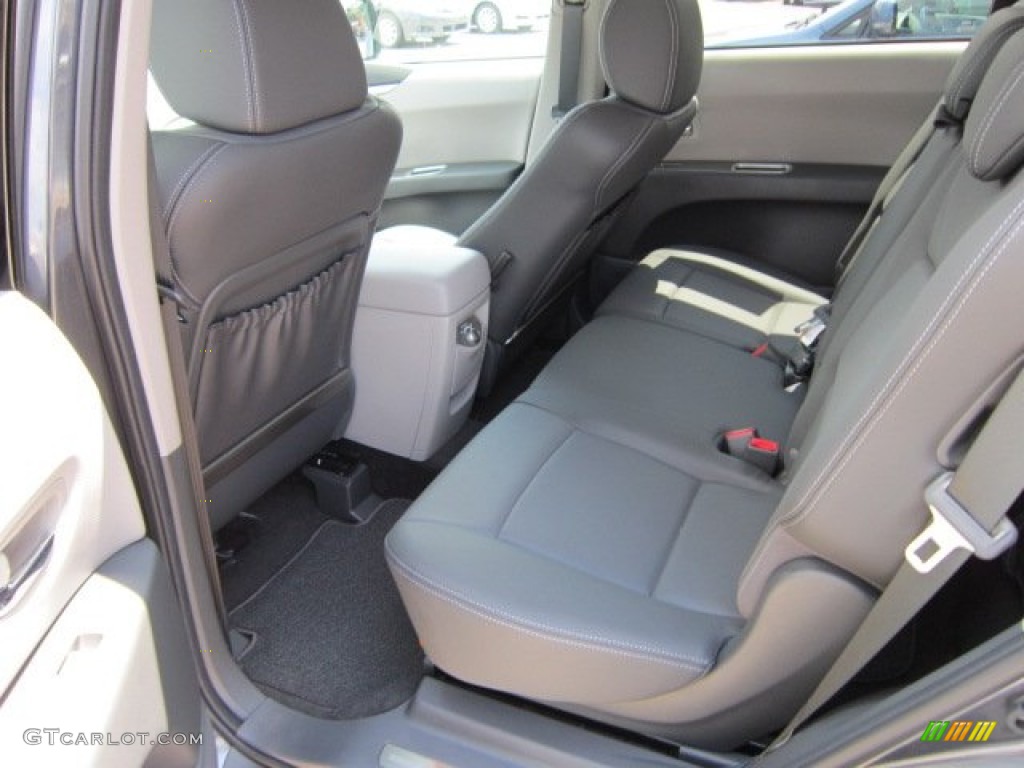 Slate Gray Interior 2011 Subaru Tribeca 3.6R Limited Photo #51722146