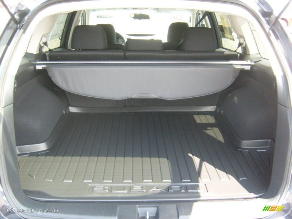 2011 Outback 2.5i Premium Wagon - Graphite Gray Metallic / Off Black photo #4