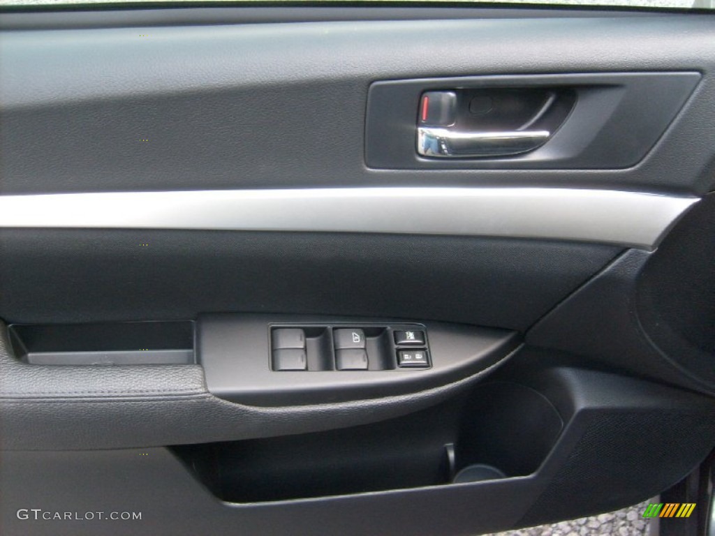 2011 Outback 2.5i Premium Wagon - Graphite Gray Metallic / Off Black photo #14
