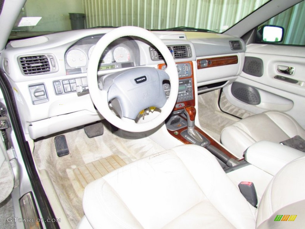 2001 C70 HT Convertible - Mystic Silver Metallic / Beige photo #13