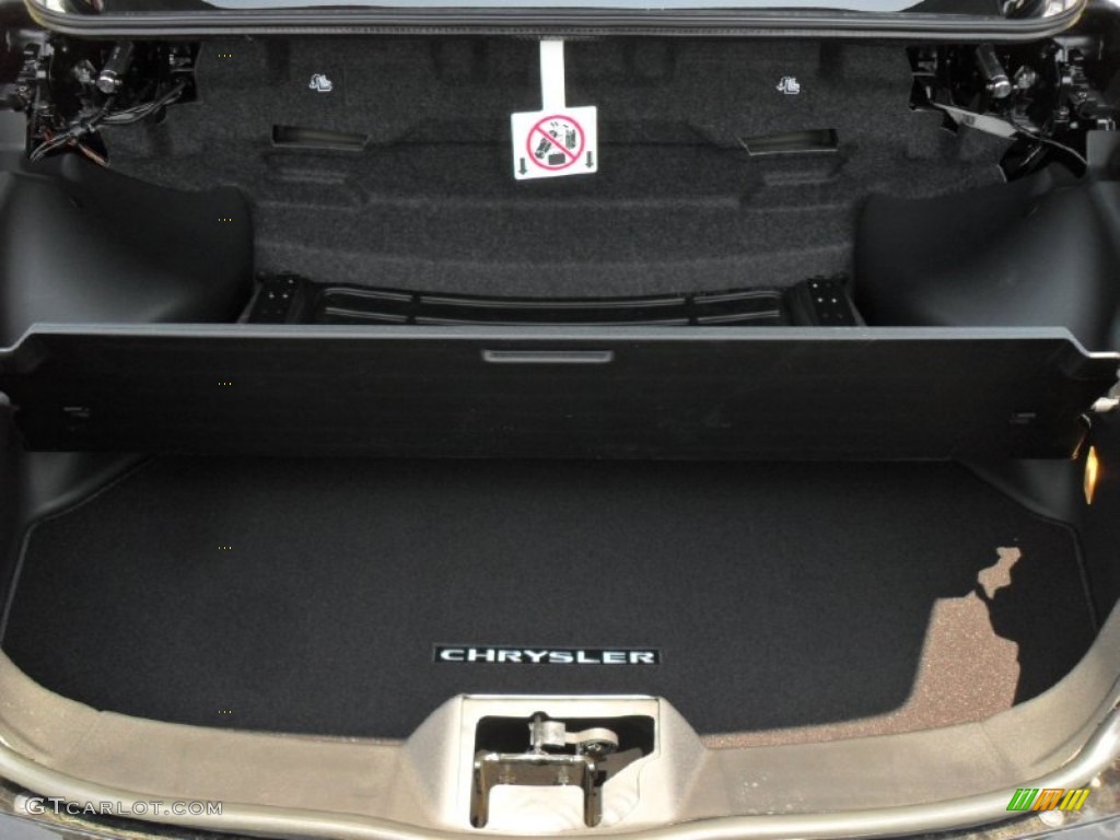 2011 Chrysler 200 Limited Convertible Trunk Photo #51725248