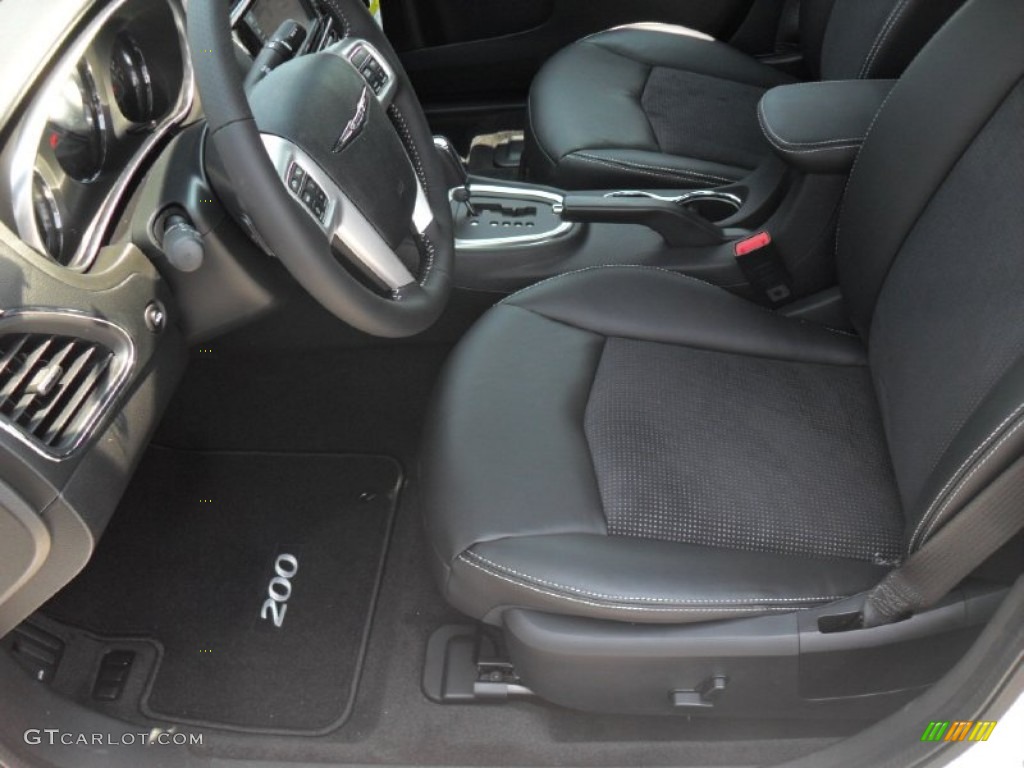 Black Interior 2011 Chrysler 200 S Photo #51725524