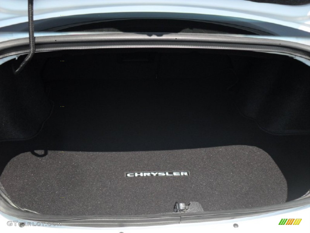 2011 Chrysler 200 S Trunk Photo #51725653