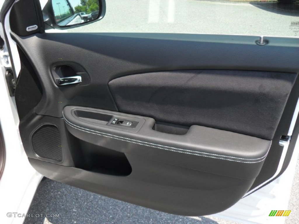 2011 Chrysler 200 S Black Door Panel Photo #51725710