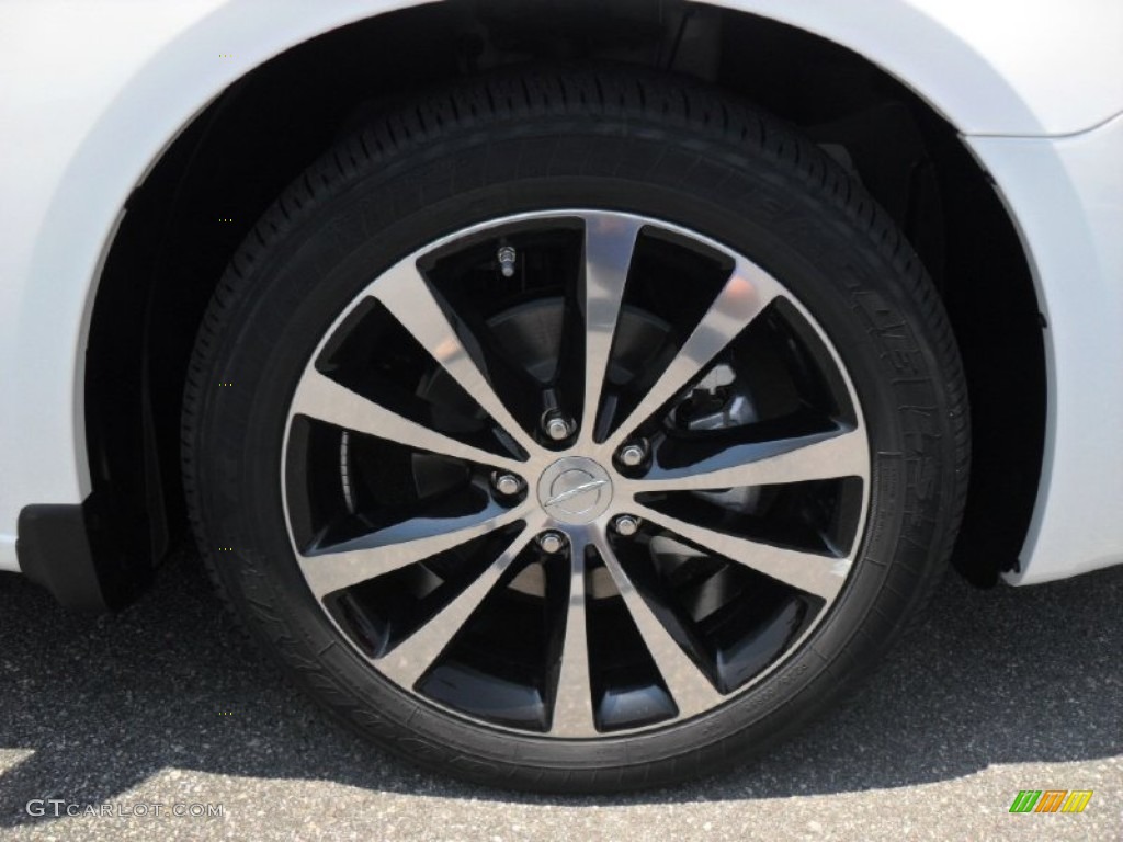 2011 Chrysler 200 S Wheel Photo #51725735
