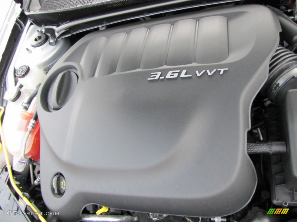 2011 Chrysler 200 Touring Convertible 3.6 Liter DOHC 24-Valve VVT Pentastar V6 Engine Photo #51730993