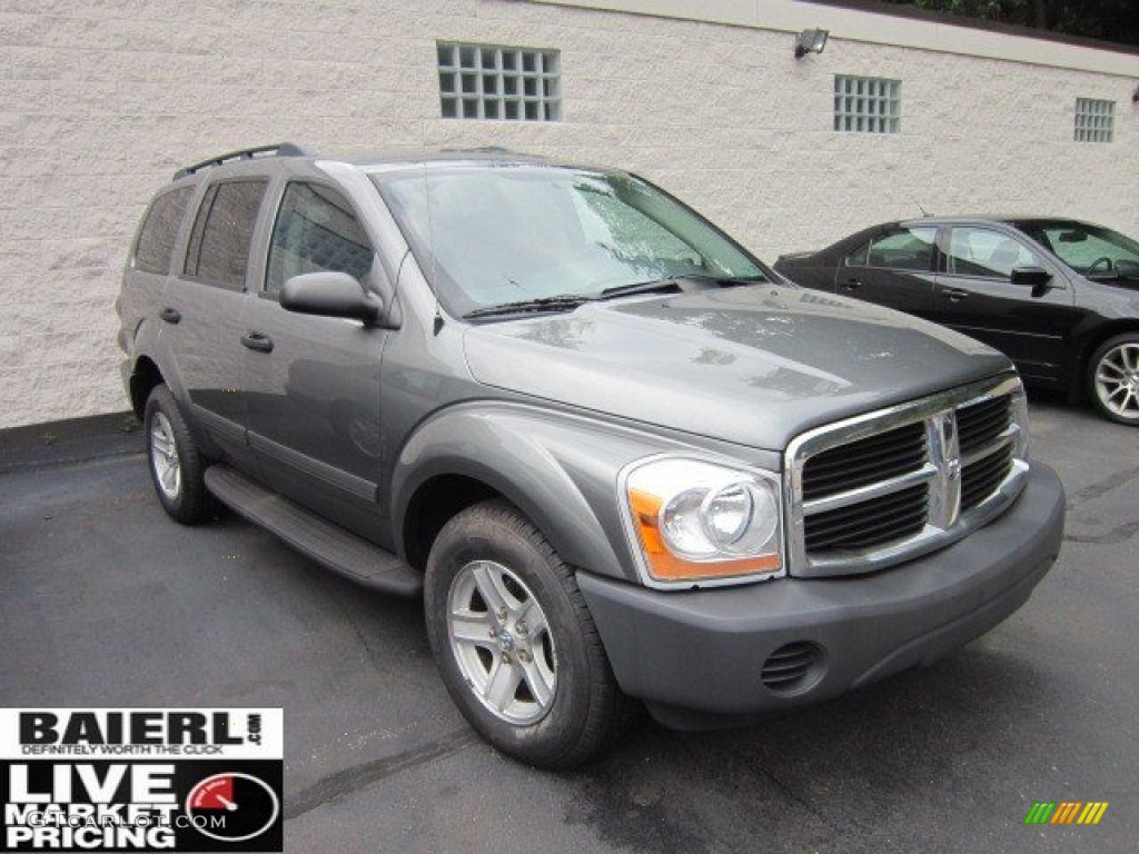 2006 Durango SXT 4x4 - Mineral Gray Metallic / Dark Slate Gray/Light Slate Gray photo #1