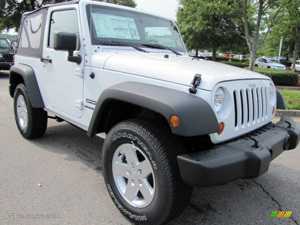 2011 Wrangler Sport S 4x4 - Bright White / Black photo #4