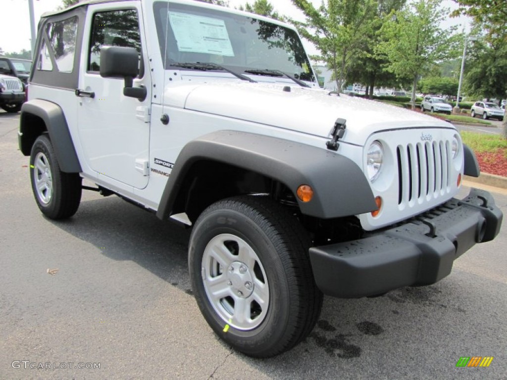2011 Wrangler Sport 4x4 - Bright White / Black photo #4