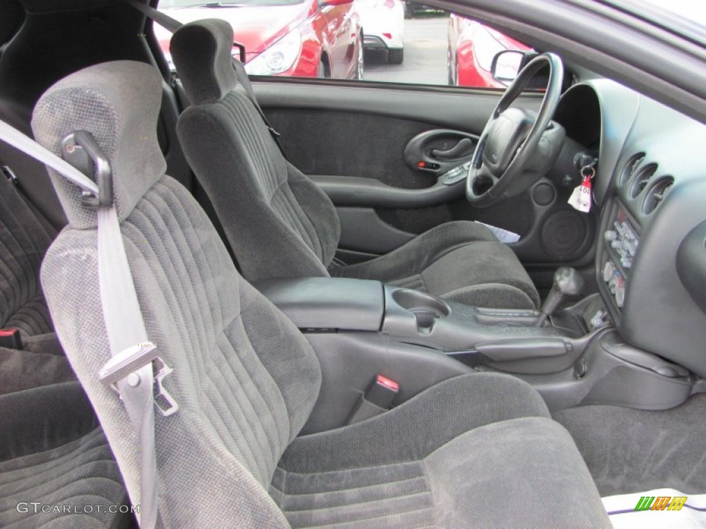 Ebony Black Interior 2002 Pontiac Firebird Coupe Photo #51736087