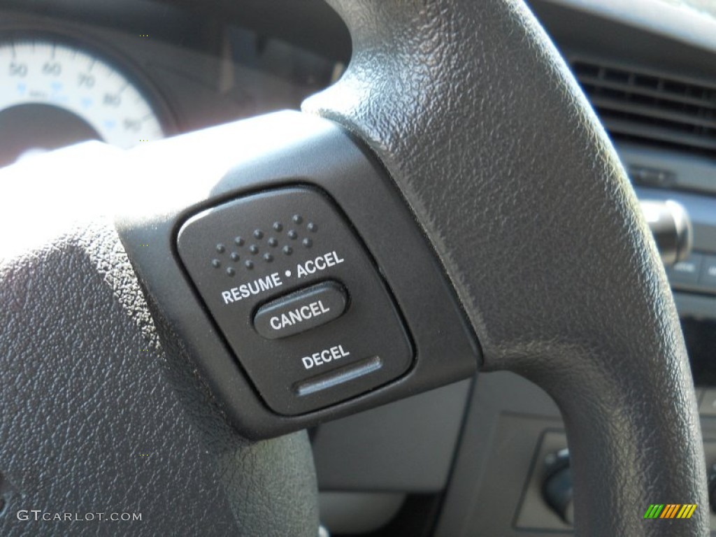 2011 Dodge Dakota Big Horn Crew Cab 4x4 Controls Photo #51739687