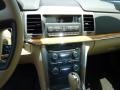 2010 White Platinum Tri-Coat Lincoln MKZ FWD  photo #13