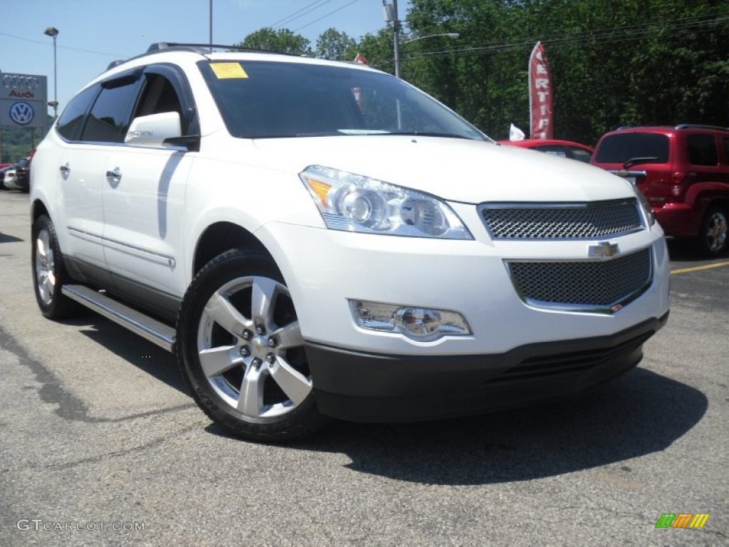 2009 Traverse LTZ AWD - Summit White / Cashmere/Ebony photo #1