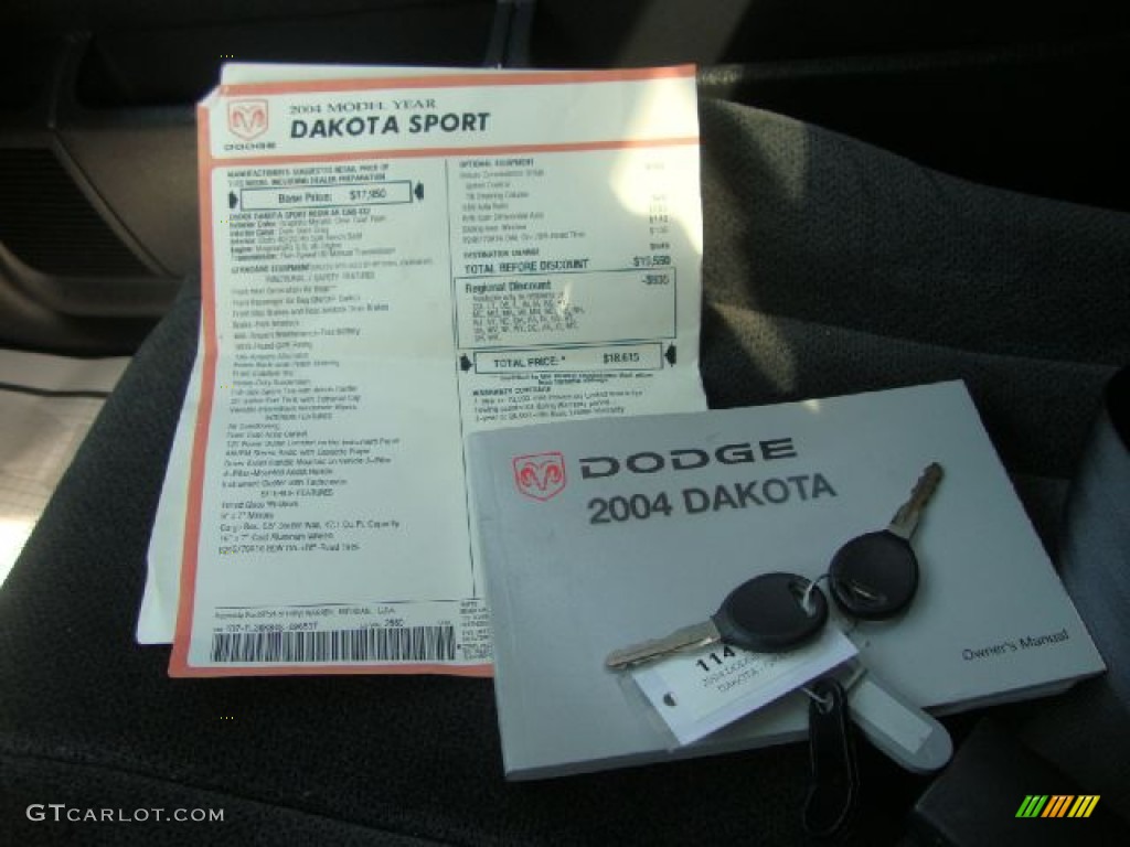 2004 Dakota Sport Regular Cab - Graphite Metallic / Dark Slate Gray photo #30