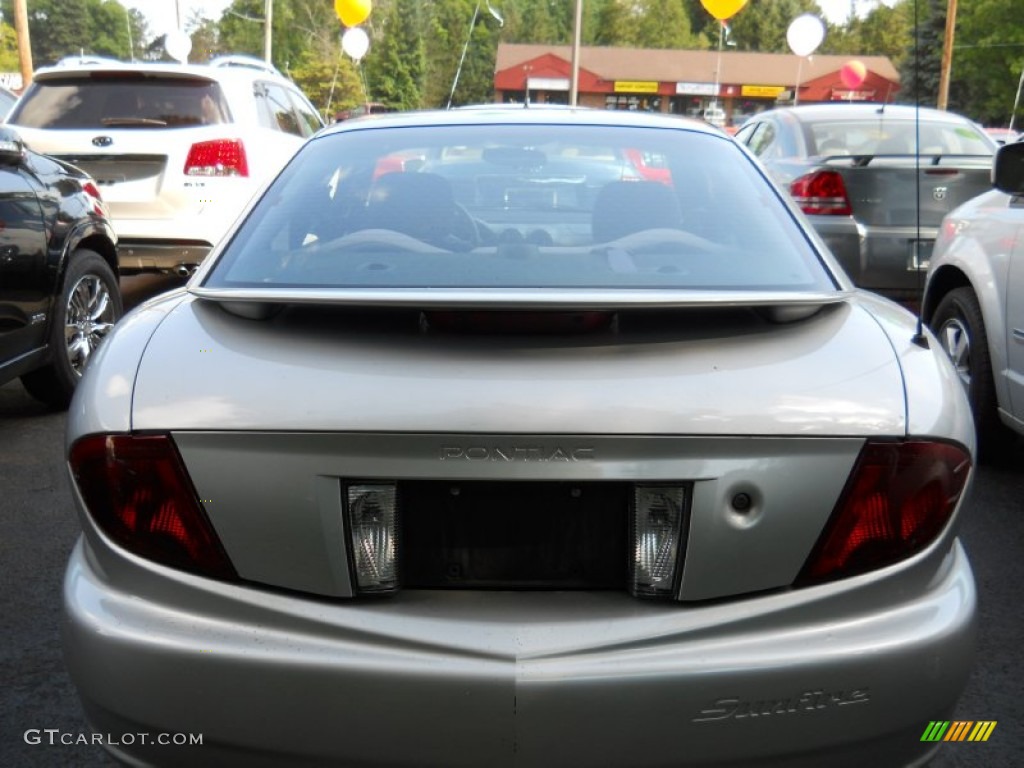 2004 Sunfire Coupe - Ultra Silver Metallic / Graphite photo #11