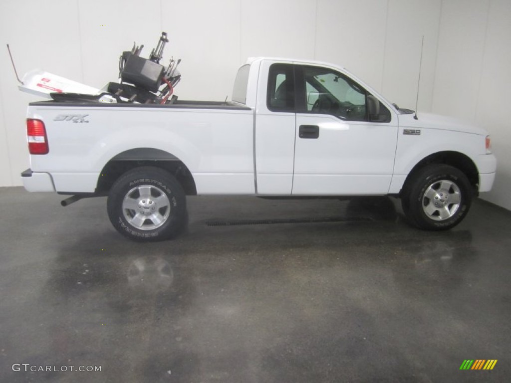 2006 F150 STX Regular Cab 4x4 - Oxford White / Medium Flint photo #11