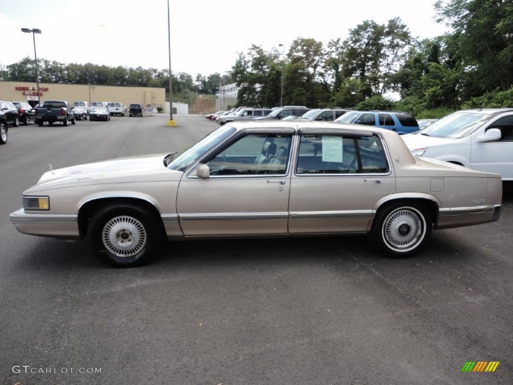 1993 DeVille Sedan - Light Driftwood Metallic / Black photo #4