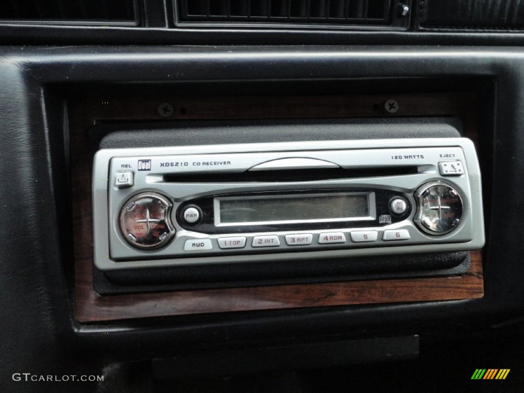 1993 DeVille Sedan - Light Driftwood Metallic / Black photo #13