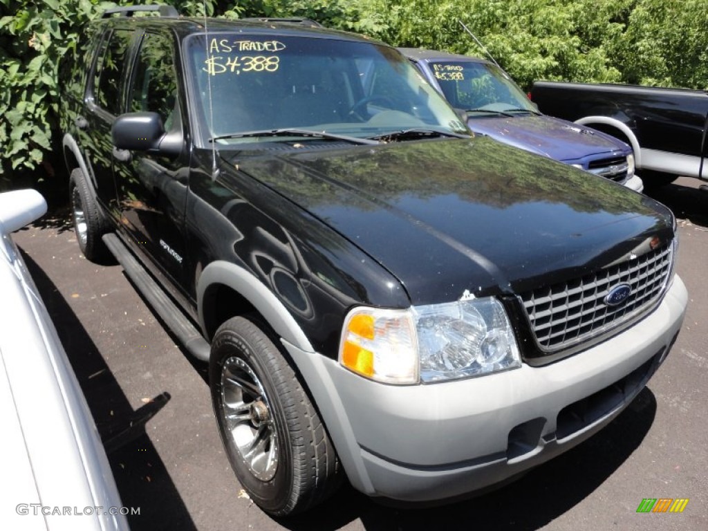 2002 Explorer XLS 4x4 - Black Clearcoat / Medium Prairie Tan/Graphite Accent photo #1