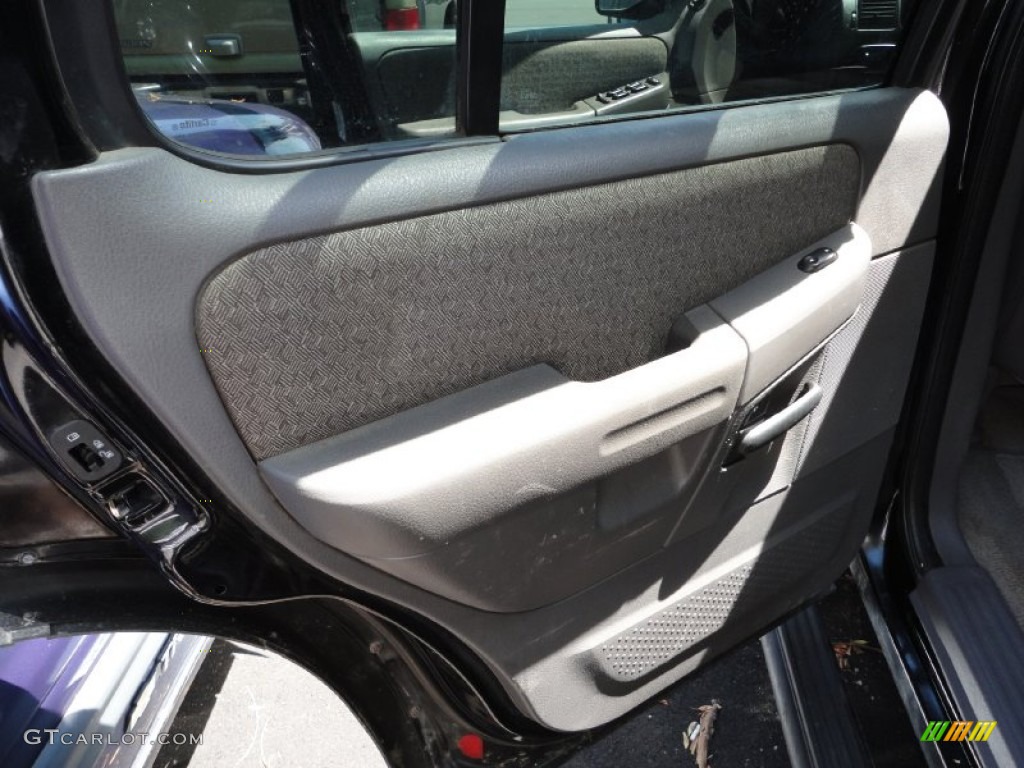 2002 Explorer XLS 4x4 - Black Clearcoat / Medium Prairie Tan/Graphite Accent photo #8