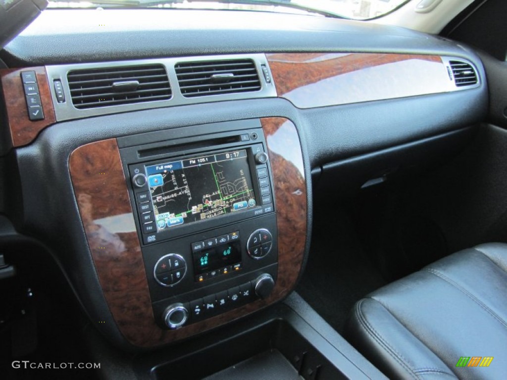2007 Chevrolet Avalanche LTZ 4WD Ebony Dashboard Photo #51747871