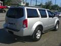 Silver Lightning Metallic - Pathfinder SE 4x4 Photo No. 3