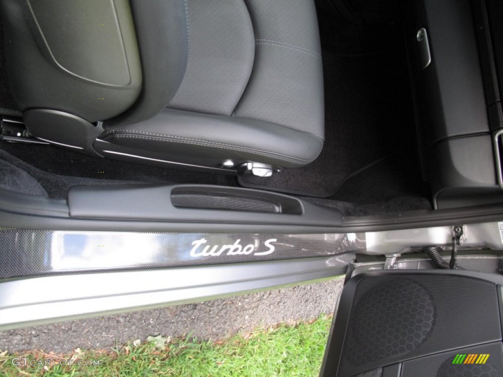 2011 911 Turbo S Coupe - GT Silver Metallic / Black photo #16