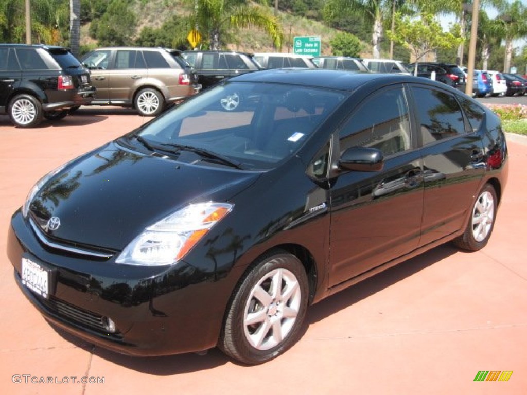 Black Toyota Prius