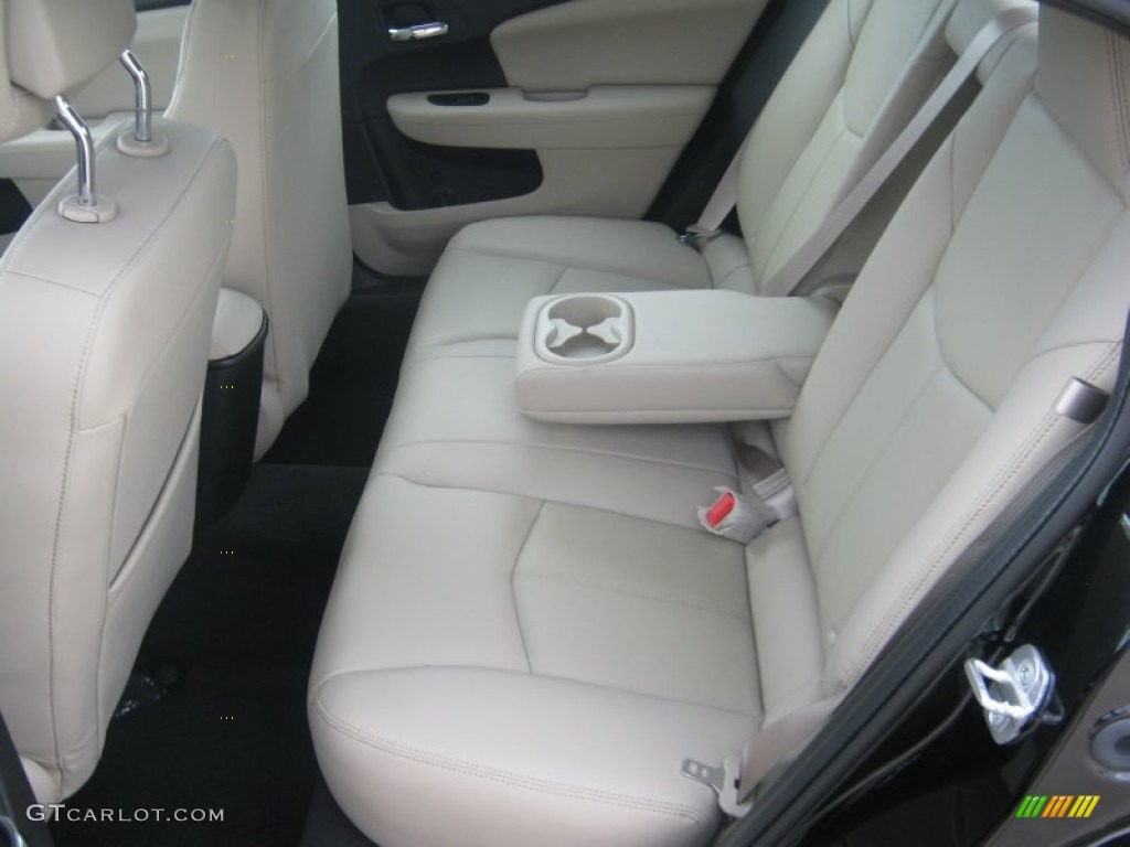 Black/Light Frost Beige Interior 2011 Dodge Avenger Lux Photo #51756040