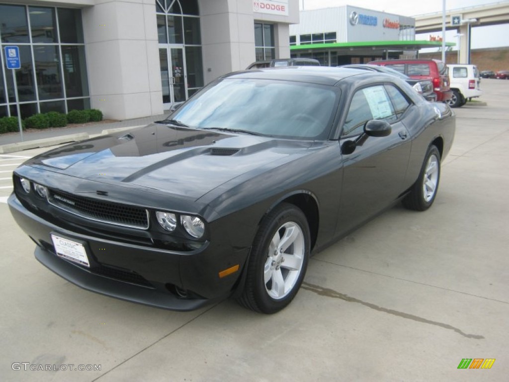 2011 Challenger SE - Black / Dark Slate Gray photo #1