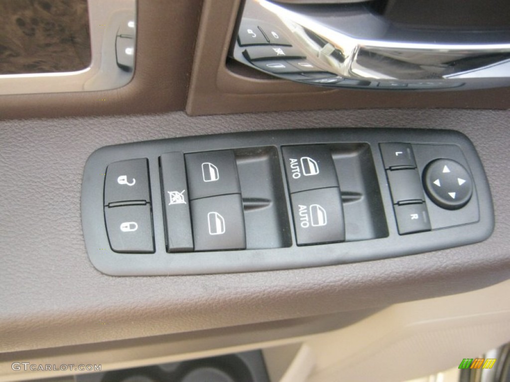 2011 Ram 2500 HD Laramie Longhorn Crew Cab 4x4 - Sagebrush Pearl / Light Pebble Beige/Bark Brown photo #21