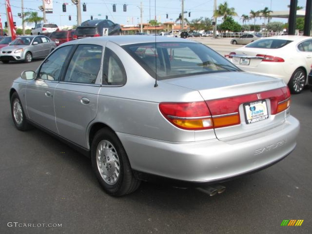 2001 L Series L300 Sedan - Bright Silver / Gray photo #7