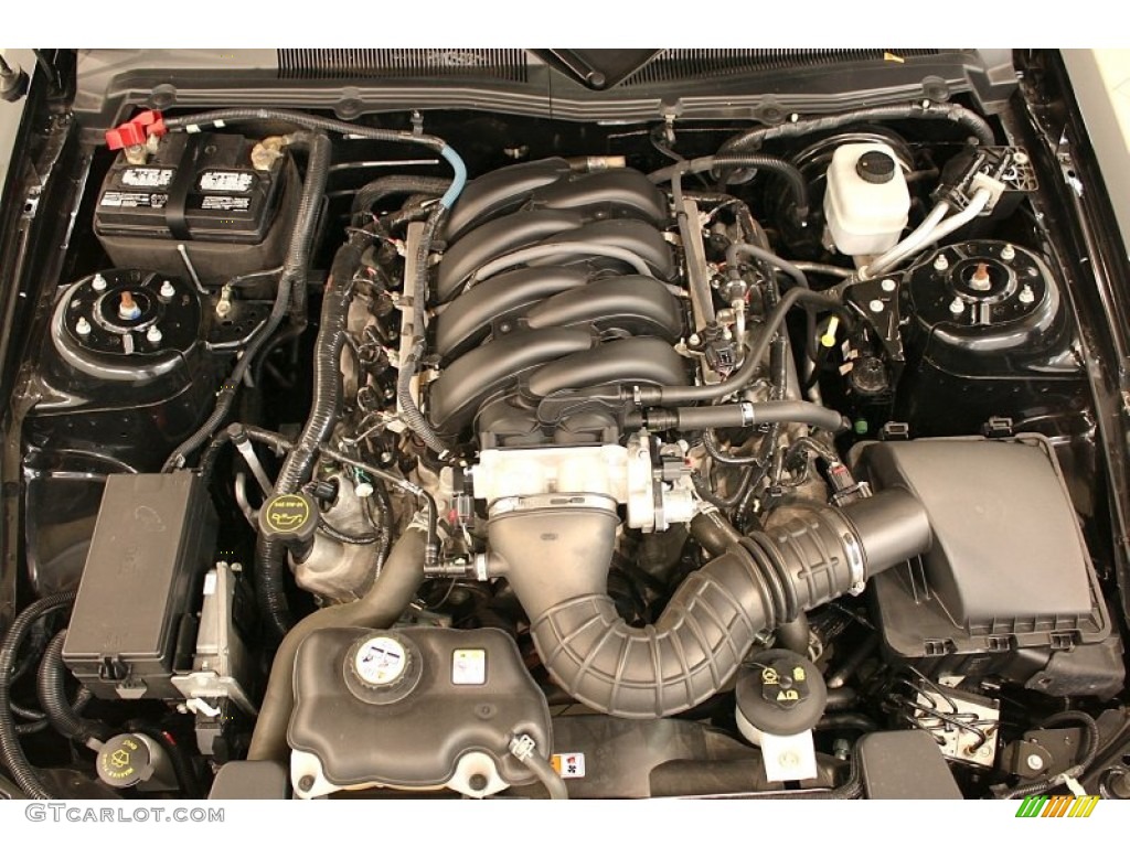 2006 Ford Mustang GT Premium Coupe 4.6 Liter SOHC 24-Valve VVT V8 Engine Photo #51759130