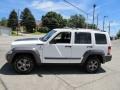 Stone White - Liberty Renegade 4x4 Photo No. 5