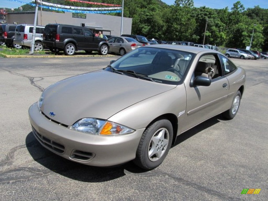 2002 Cavalier Coupe - Sandrift Metallic / Neutral photo #6