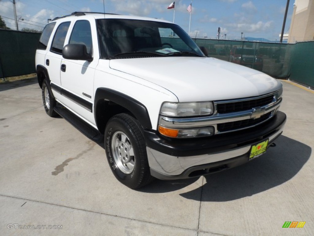 2002 Tahoe LS - Summit White / Graphite/Medium Gray photo #1