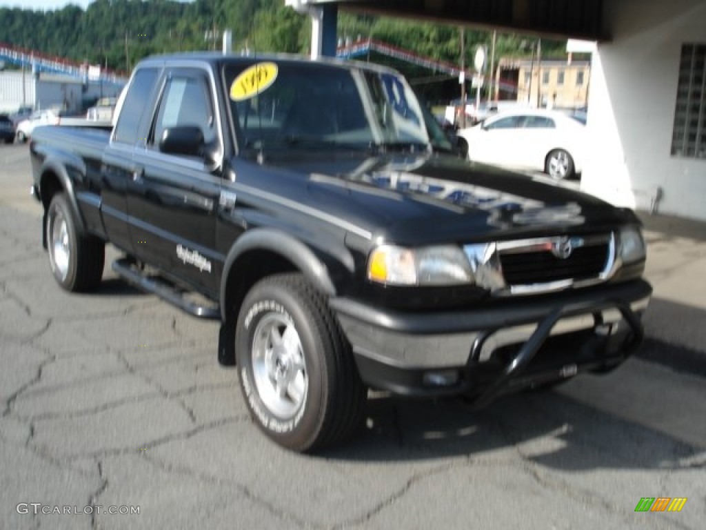 1999 B-Series Truck B4000 SE Extended Cab 4x4 - Black / Gray photo #2