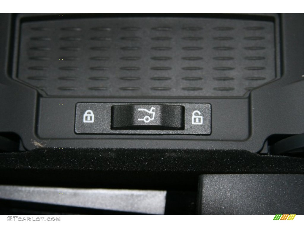 2012 BMW 7 Series 740i Sedan Controls Photo #51768063