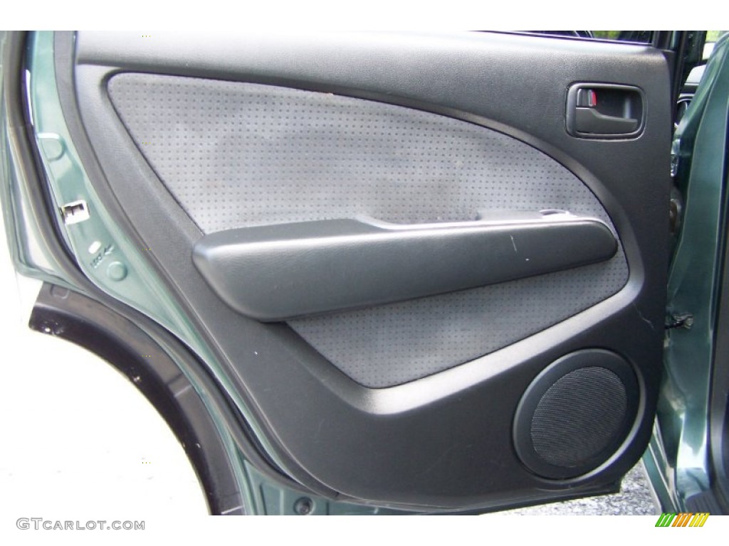 2005 Mitsubishi Outlander XLS Charcoal Door Panel Photo #51768354