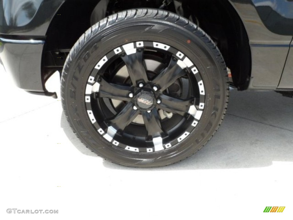 2010 F150 STX SuperCab - Tuxedo Black / Black photo #12