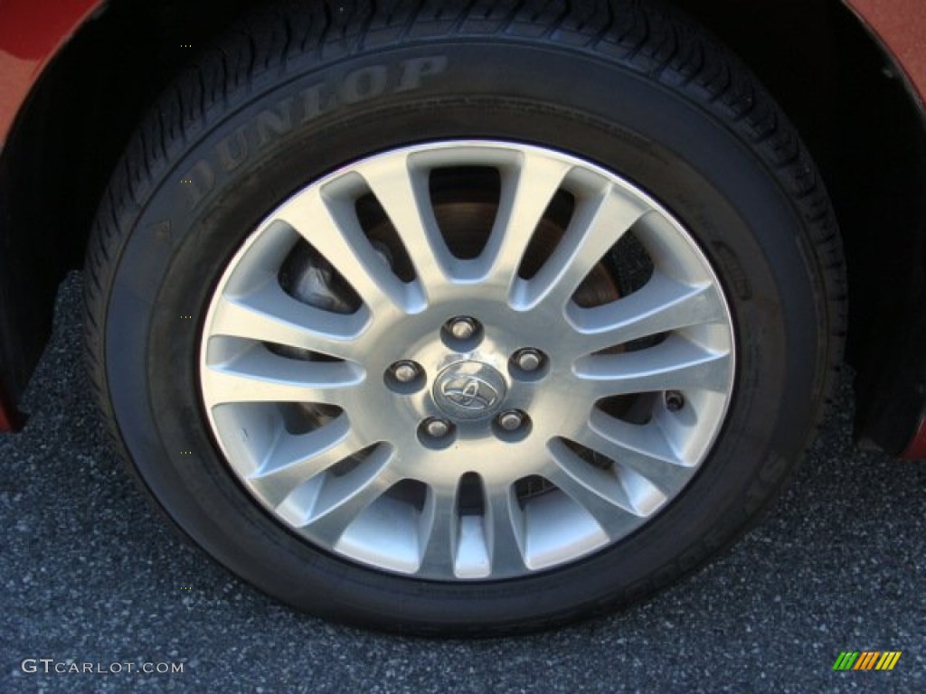 2010 Toyota Sienna XLE AWD Wheel Photos