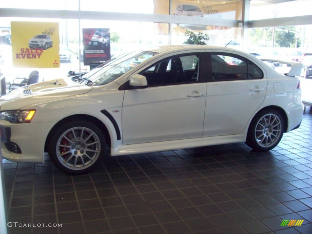 2011 Lancer Evolution GSR - Wicked White / Black photo #2