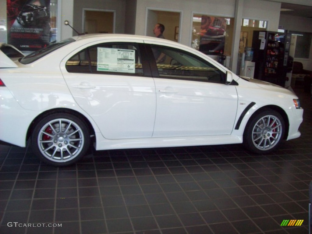 2011 Lancer Evolution GSR - Wicked White / Black photo #6