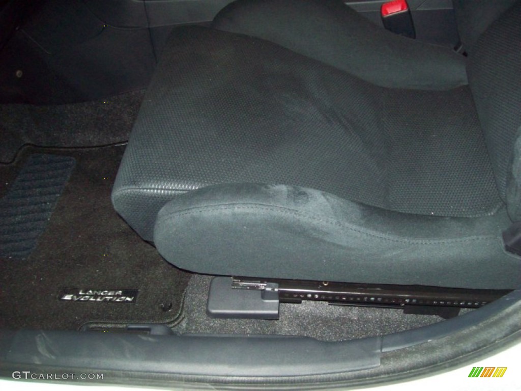 2011 Lancer Evolution GSR - Wicked White / Black photo #14