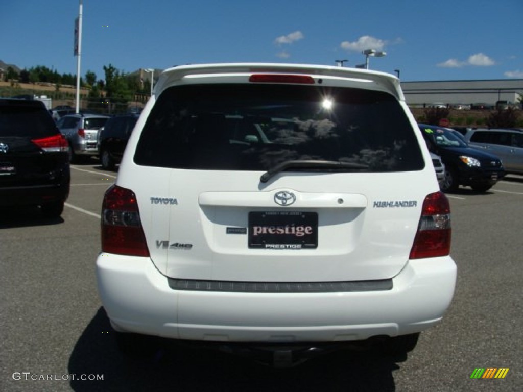 2004 Highlander V6 4WD - Super White / Ash photo #5