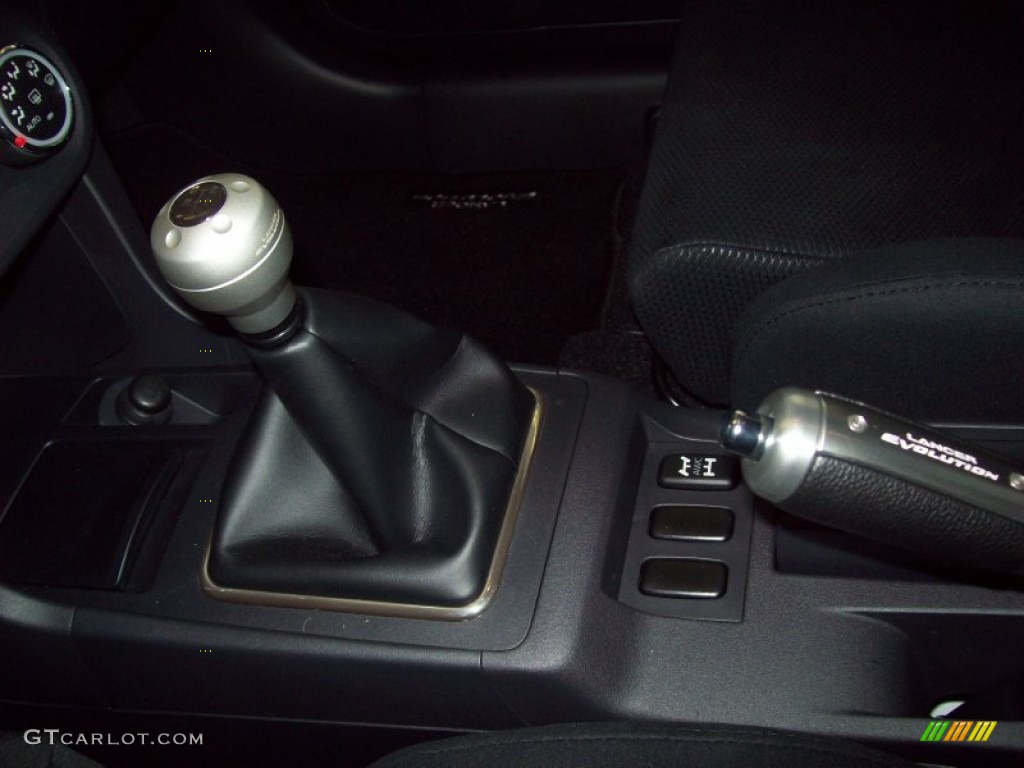 2011 Lancer Evolution GSR - Wicked White / Black photo #23