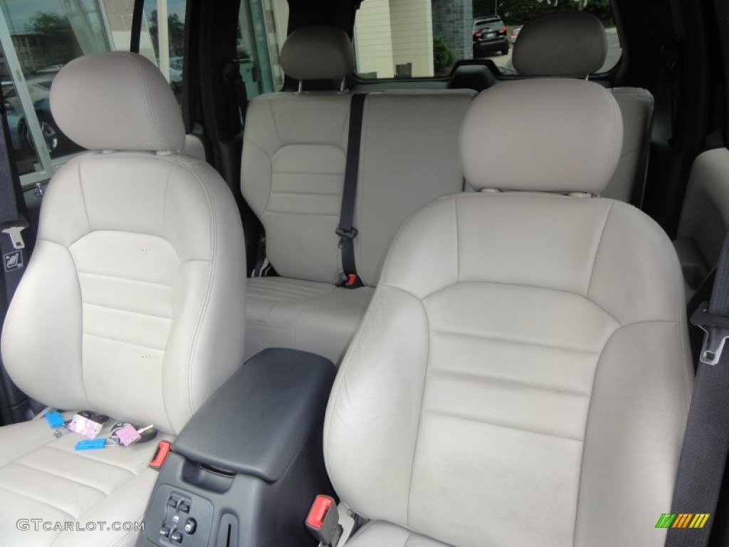 Light Taupe/Taupe Interior 2004 Jeep Liberty Limited 4x4 Photo #51772069
