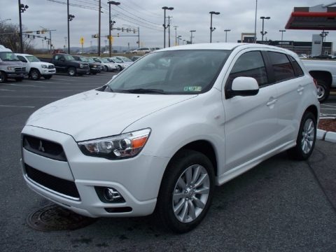 2011 Mitsubishi Outlander Sport SE Data, Info and Specs
