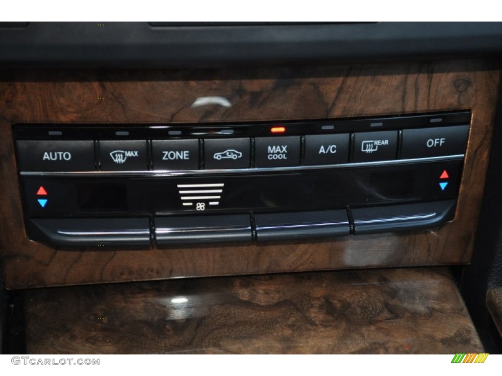 2010 E 350 4Matic Sedan - Arctic White / Black photo #16